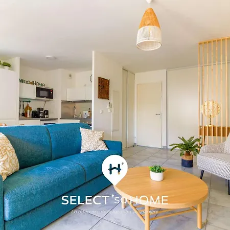 Select' -t3 Au Coeur Du Lavandou A Proximite Des Commerces Et Des Plages Avec Parking Et Piscine - Eden-e31